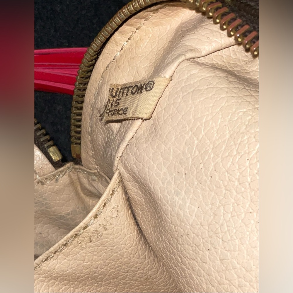 ✅AUTHENTIC LV BAG 2WAYSCLUTCH 872NO - Picture 9 of 12